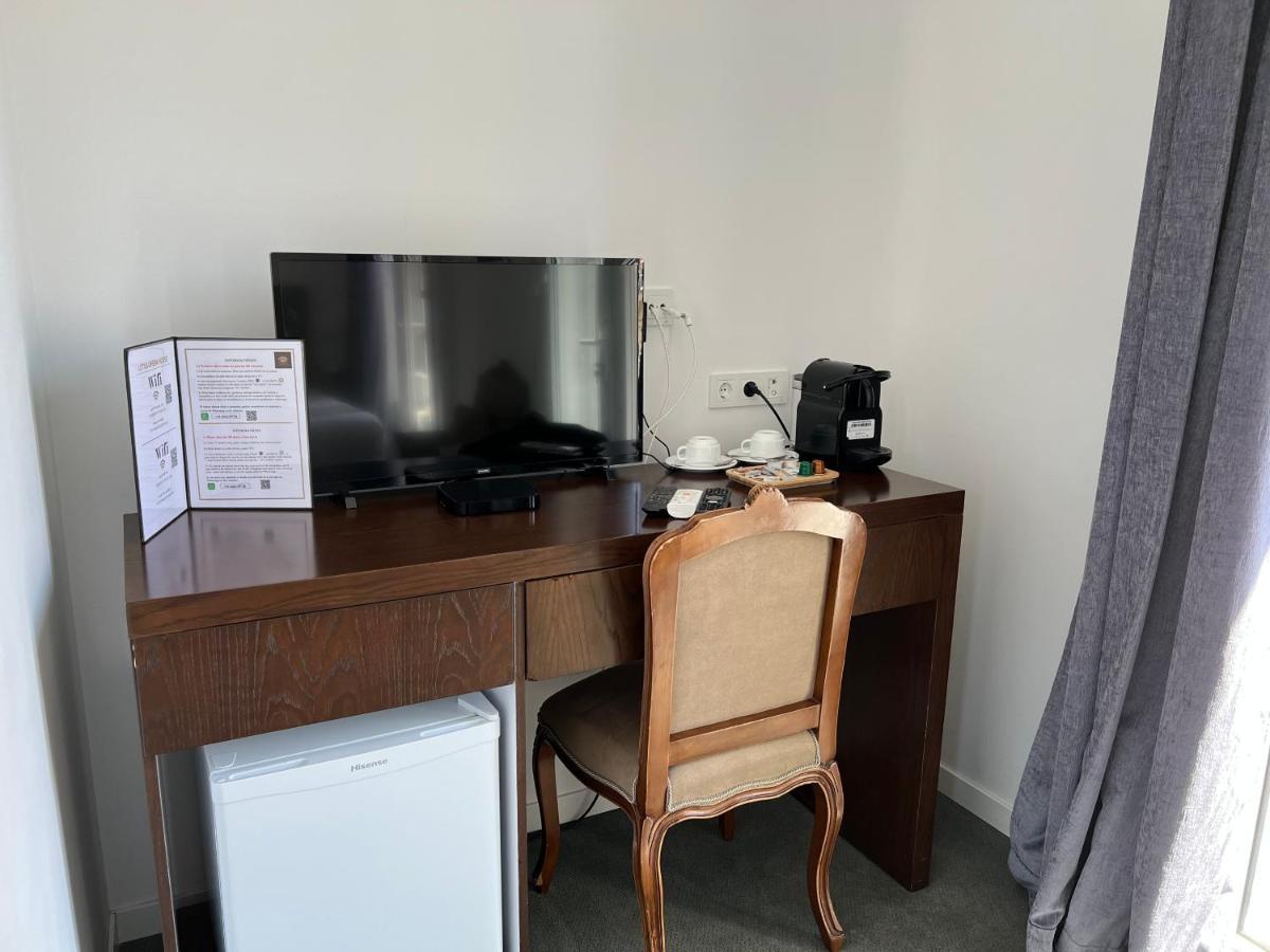 ホテル Casa Navid マドリード エクステリア 写真